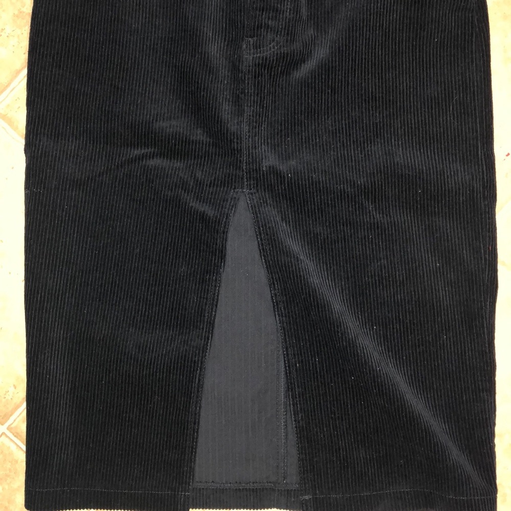 Skirt - Picture 3 of 3